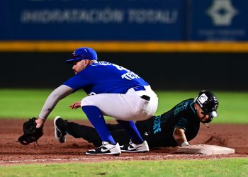 Acereros pega primero en el clásico coahuilense ante Saraperos  