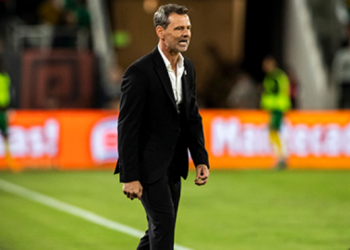 Estamos haciendo valer el prestigio de la selección: Diego Cocca