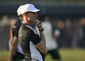 El compromiso que tenemos es al máximo: Diego Cocca