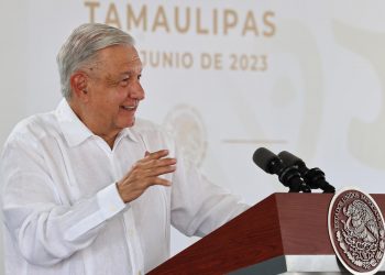 En Tamaulipas, anuncia AMLO recontratación de médicos jubilados para el sector salud