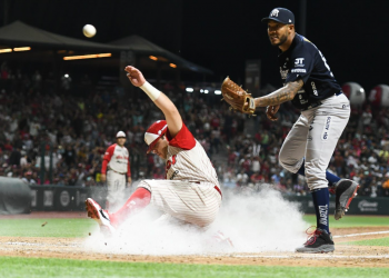 Diablos viene de atrás y le gana la serie a los Sultanes