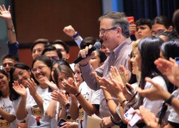 Ebrard propone creación de una secretaría de la 4T, estaría liderada por hijo de López Obrador