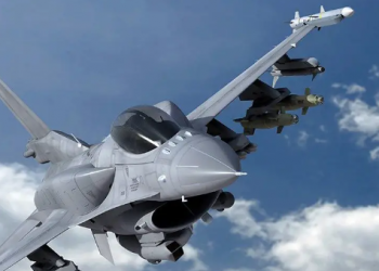 Alistan la llegada de los F-16 a Ucrania