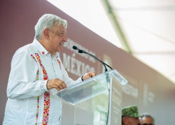 López Obrador manda mensaje a morenistas