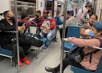 Usuarios reportan servicio lento en el Metro, checa aquí en qué líneas