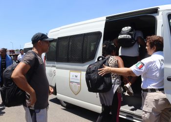 Activistas y migrantes denuncian deportaciones exprés en la frontera sur de México