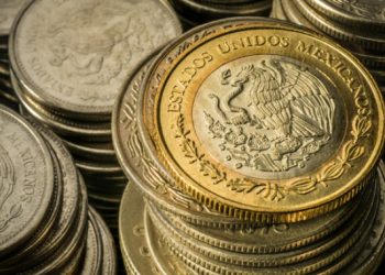 Superpeso abre fuerte
