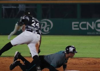 Olmecas aprovecha errores de Saraperos y se lleva la serie completa 