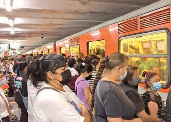 Hay servicio lento en varias líneas del Metro