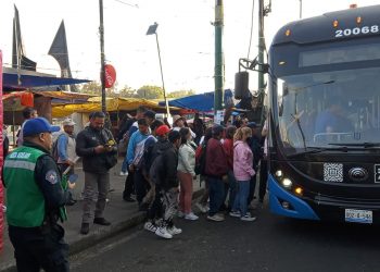 Caos en el sur por falla en Tren Ligero