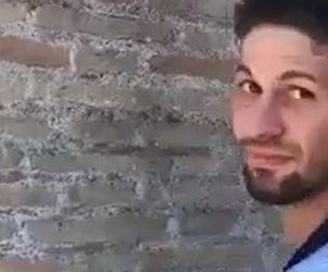Ya fue identificado el turista que grabó su nombre en el Coliseo Romano
