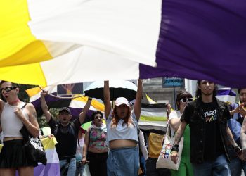 CDMX: Realizan la primera Marcha No Binarie