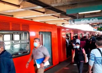 Otra del Metro, fallas en Línea B afecta a usuarios