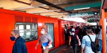 Otra del Metro, fallas en Línea B afecta a usuarios