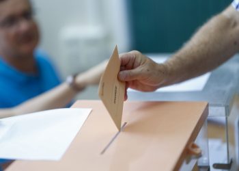 España realiza elecciones para elegir presidente