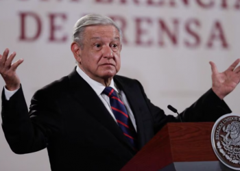 López Obrador llama a no permitir que regresen los corruptos