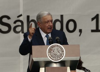 López Obrador agradece a los asistentes a su mensaje por los cinco años de su victoria electoral
