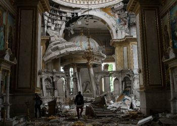 Ataques rusos destruyen histórica catedral Ortodoxa de Odesa