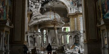 Ataques rusos destruyen histórica catedral Ortodoxa de Odesa