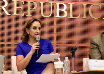 Buscan senadores que dejaron el PRI conformar nueva bancada