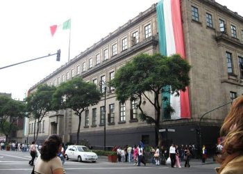 Determina la Corte que no está obligada a responder el oficio de Segob que cuestiona por qué los ministros ganan más que el presidente