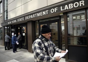 La tasa de desempleo en EU baja una décima en junio hasta el 3,6%