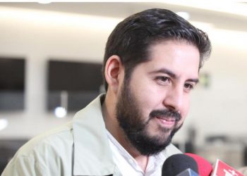 ¡¡¡Increíble!!! Al Poder Legislativo le aparecen dobles diputados y senadores