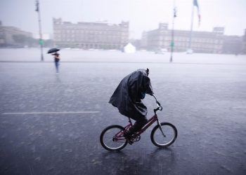 La CDMX emite alerta por fuertes lluvias