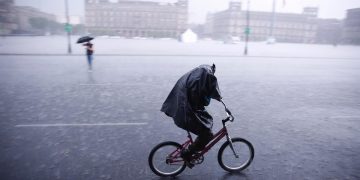La CDMX emite alerta por fuertes lluvias