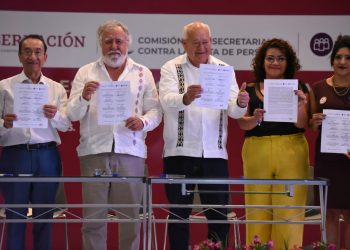 A denunciar la trata de personas en el sector hotelero del país, llama Alejandro Encinas