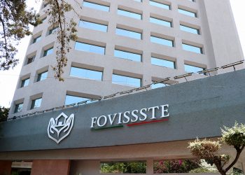Fovissste entrega constancias de finiquito a estados de cuenta en ceros para personas de más de 60 años
