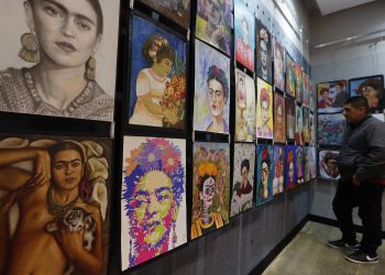 Exposición “100 Fridas para Frida” llega a Ciudad de México