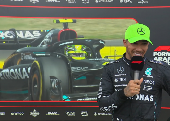 Estar en el podio es impresionante: Lewis Hamilton