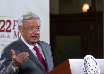 Lamentó López Obrador muerte de Adolfo Gilly