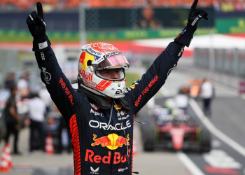 Verstappen lidera segundo entrenamiento libre en Silverstone