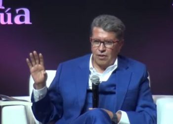 Monreal presenta su libro Una Oportunidad Real