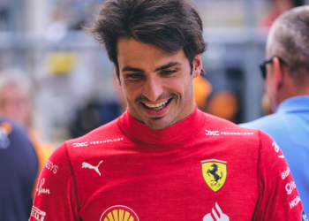 Ojalá le pueda dedicar un podio o victoria aquí a mi abuelo: Carlos Saínz