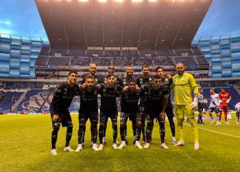 Santos de visita se impone al Puebla