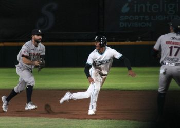 Tigres ataca con 3 carreras y empata la serie a Saraperos 