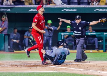Saraperos blanquean al Águila de Veracruz en el tercero de la serie  