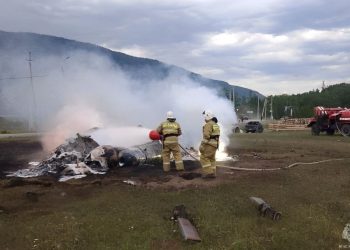 Helicóptero se desploma en Siberia y deja 6 muertos