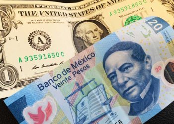 Superpeso llega a 16.99 pesos
