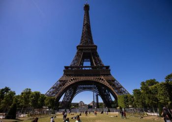 Detienen a dos hombres en Paris por la presunta agresión a una turista mexicana