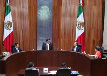 TEPJF ordena al INE analizar denuncia en contra de corcholatas presidenciales