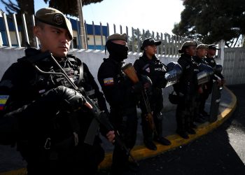 Policía de Ecuador revela la nacionalidad de los detenidos por caso Villavicencio