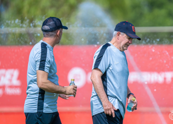El Villarreal es un equipo que fluye muy bien ofensivamente: Aguirre