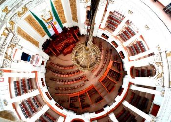 Exigen al gobierno capitalino transparencia en el proceso de transición del sector salud