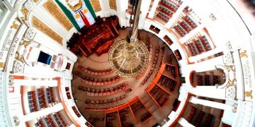Exigen al gobierno capitalino transparencia en el proceso de transición del sector salud