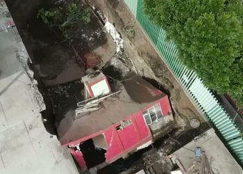 Socavón se traga instalaciones deportivas en la GAM