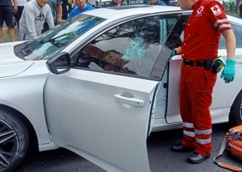 Asesinan a hombre en carriles centrales de Viaducto